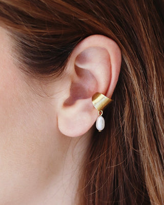 Ear cuff WHITE PEARL